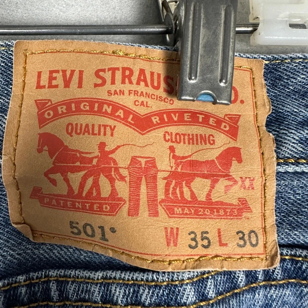 Levi's 501 Jeans Mens 35x30 Blue Button Fly Straight Leg EUC